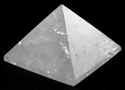 Quartz Pyramid 25-30mm